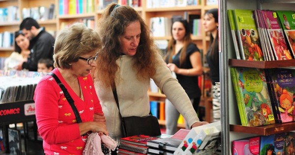 Anguita llega con “La patria pensada” a la Feria del Libro