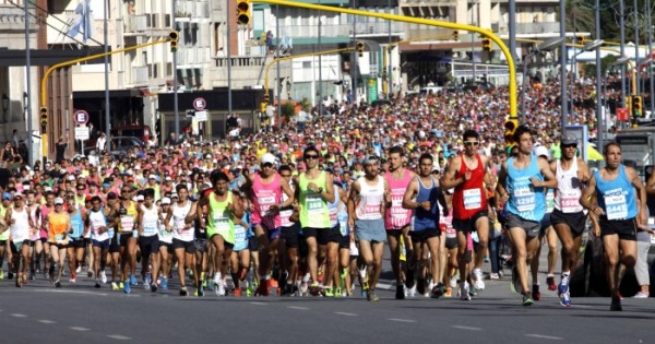 Se larga el multitudinario Maratón Ciudad de Mar del Plata