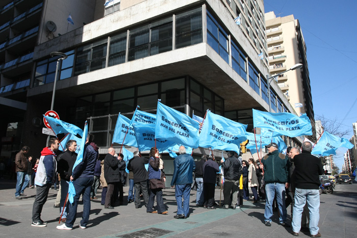 Tras las protestas, los bancarios llegaron a un acuerdo salarial