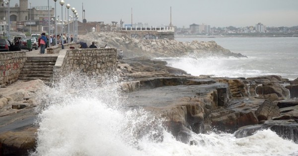 Se esperan olas de más de 2 metros: cierran el sector costero