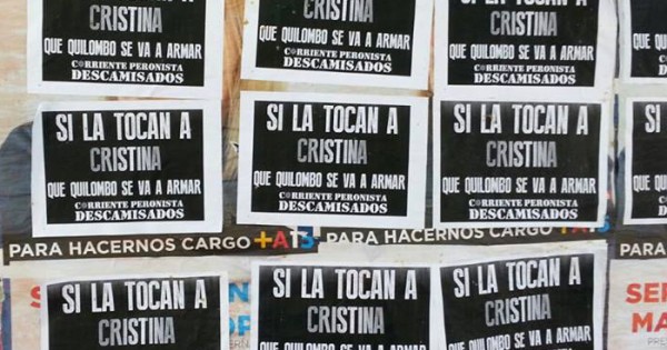 Mar del Plata, empapelada con afiches para defender a CFK