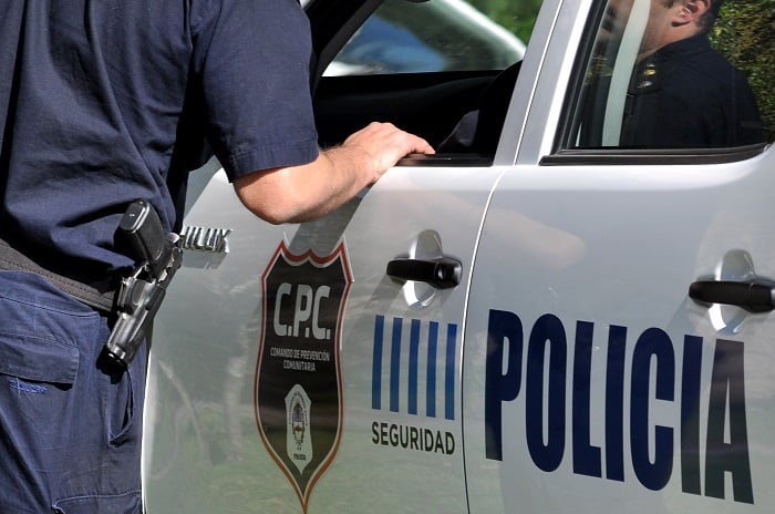 Choque entre patrullero y moto: investigan el accionar policial