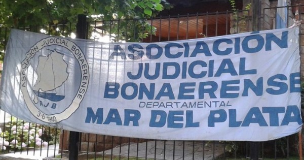 Judiciales evalúan medidas de fuerza ante “incumplimientos” de Vidal