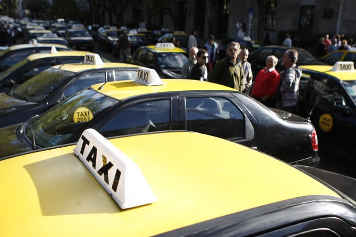 Taxistas se movilizaron contra la obligatoriedad del GPS