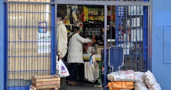 Supermercados chinos advierten caída en el consumo