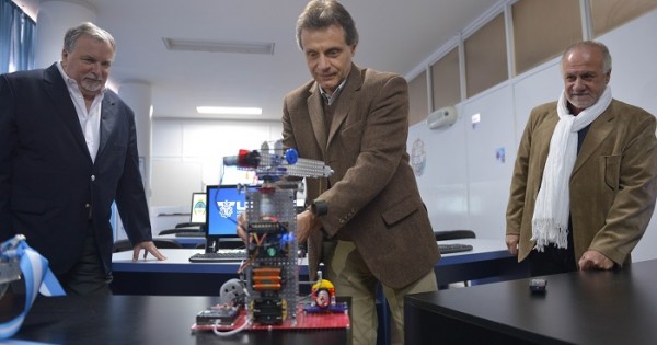 Inauguraron el primer laboratorio de robótica de Mar del Plata