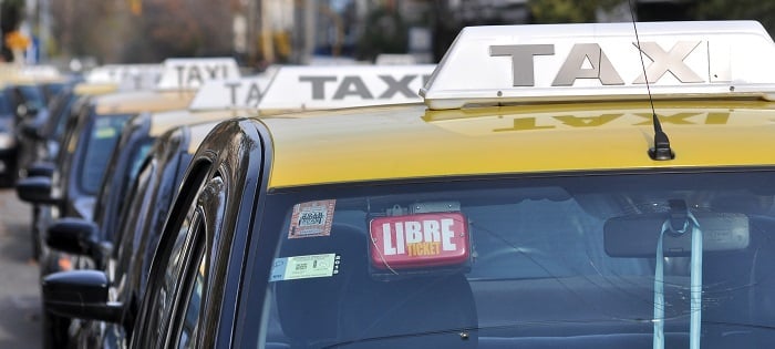 Taxistas solicitan un adicional de $3,60 por cada viaje