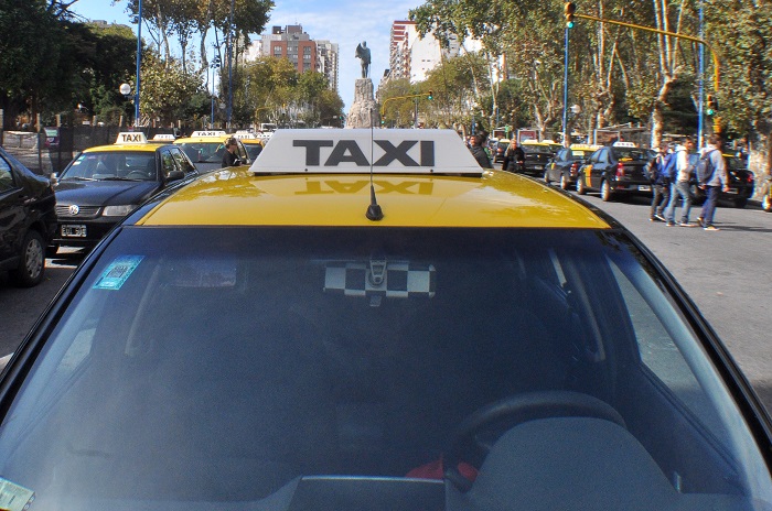 Falta de taxis en Mar del Plata: abrirán una tercera capacitación para aspirantes