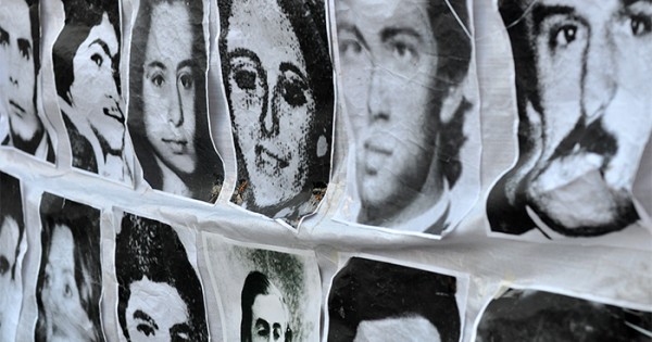 Familiares de desaparecidos le piden “respeto” a Arroyo