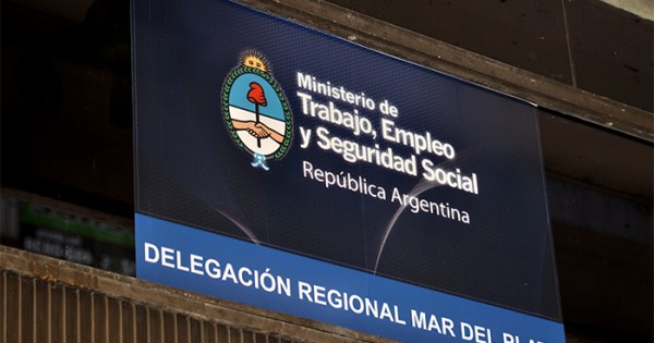 Ministerio de Trabajo de la Nación: tras cuatro despidos, un paro