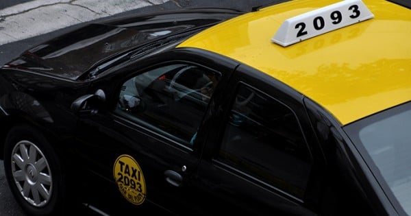 Taxis: finalmente, se aprobó el adicional de $3,60