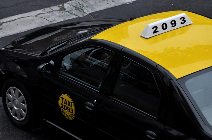 Taxis: finalmente, se aprobó el adicional de $3,60
