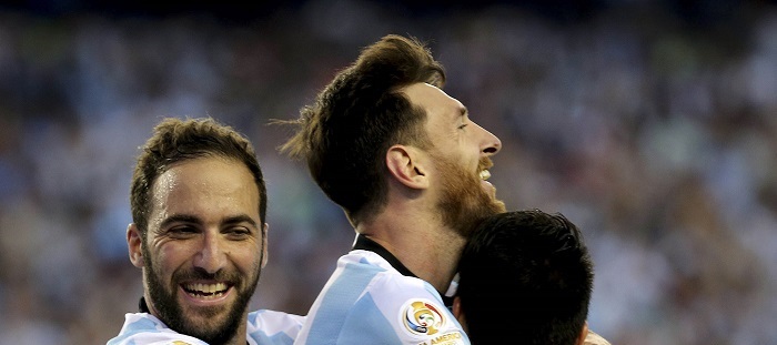 Argentina pasó a semifinales y Messi alcanzó el récord