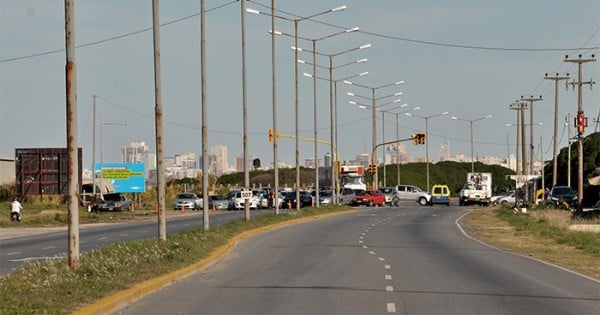 Ruta 11: anuncian la puesta en valor de luminarias y semáforos