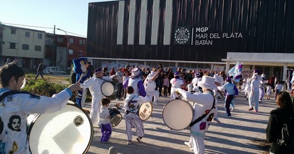 Centenario: “Banderazo cultural” por la apertura del Polideportivo