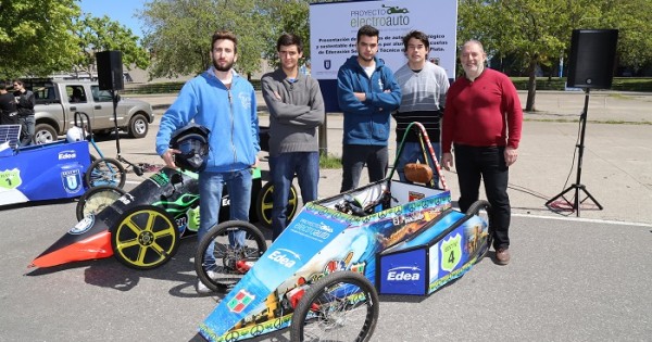 Escuelas marplatenses presentaron prototipos de autos eléctricos