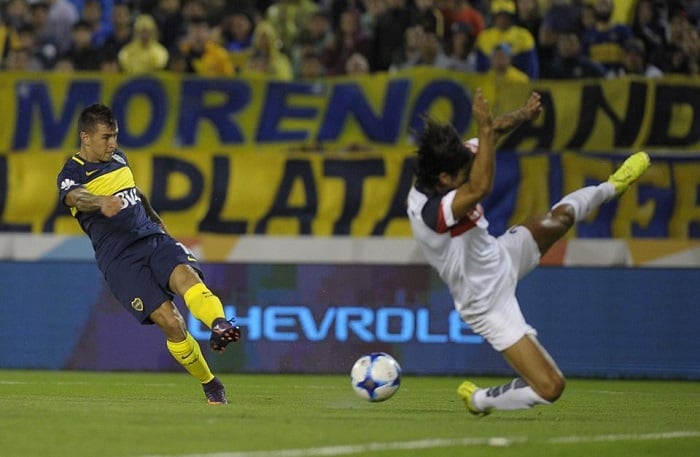 En un partido vibrante, Boca y San Lorenzo empataron 2 a 2
