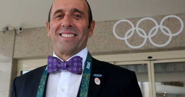 Destacan a Fernando Aguerre, responsable de que el surf sea olímpico