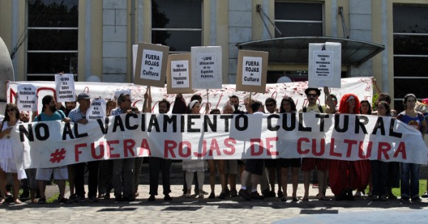 Otra protesta contra Rojas y el “vaciamiento cultural”