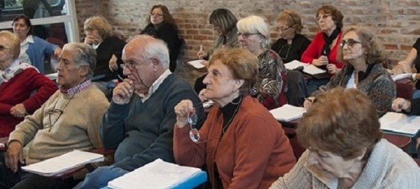 UNMdP: abren más de 30 cursos y talleres para adultos mayores