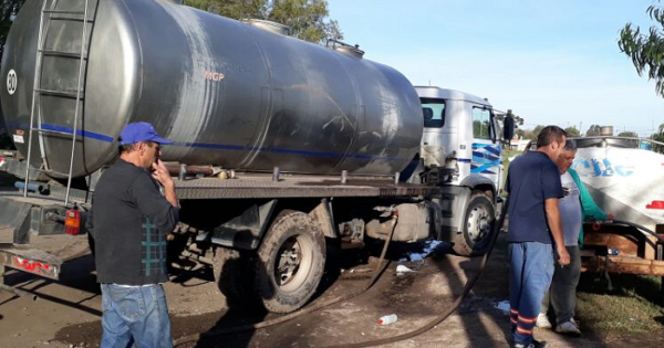 Barrio Autódromo sin agua: enviaron camiones cisterna