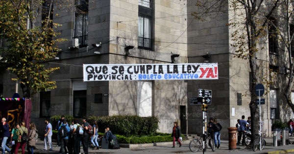 Boleto Universitario: “El gobierno prefiere defender al empresariado”