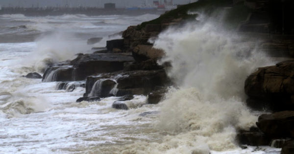 Alertan por vientos intensos con ráfagas en Mar del Plata