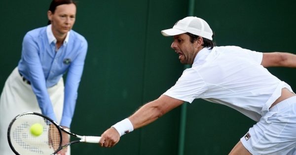 Wimbledon: Zeballos-Lorenzi, suspendido por falta de luz