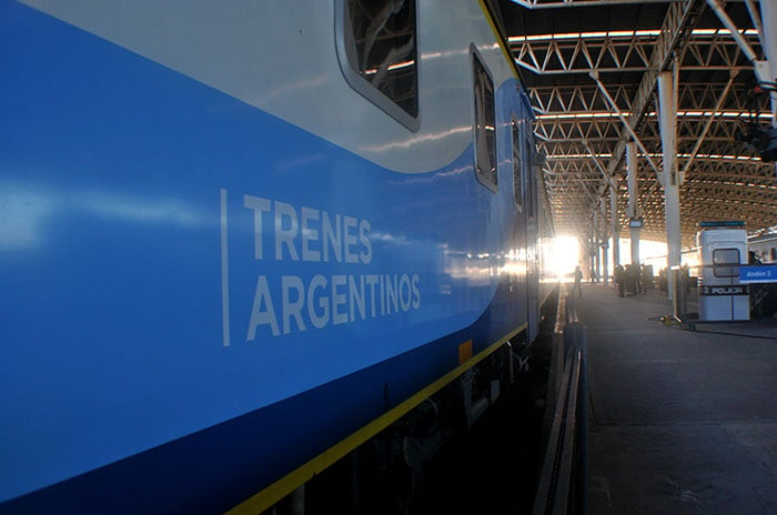 Comienza a funcionar el tren directo a Buenos Aires