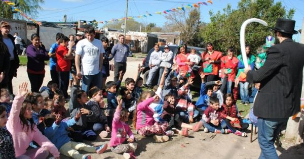 Jóvenes Solidarios cerró los festejos por el Día del Niño en el barrio Regional