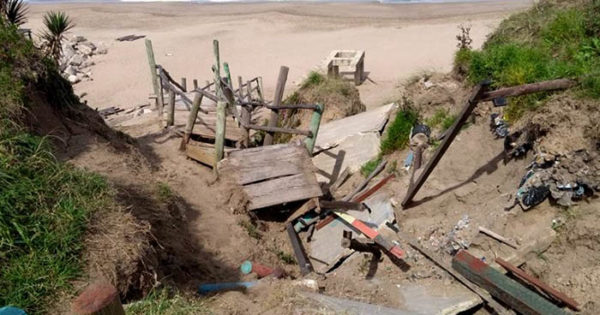Playas públicas: otra bajada destruida y más reclamos en el sur