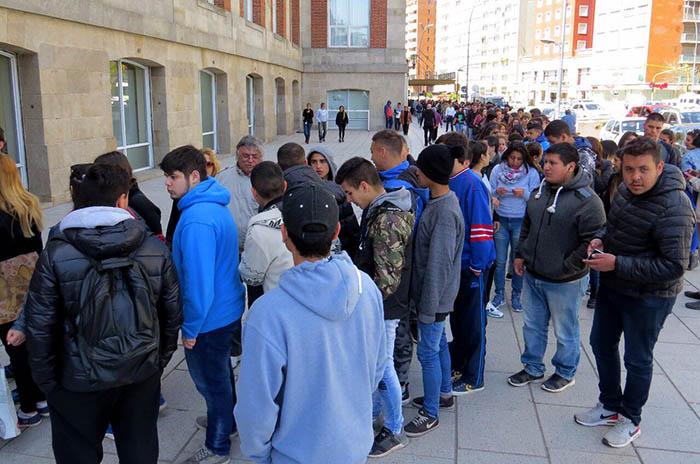 Mar del Plata lidera el desempleo juvenil: impulsan mesa de trabajo