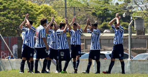 Fútbol local: Peñarol, el último cupo de la Reválida