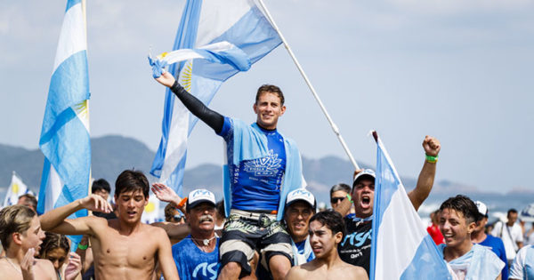 Surf: Muñiz y Usuna felicitaron a Gundesen por el título mundial