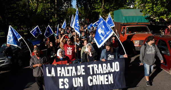 Masiva Marcha de la Resistencia: “La falta de trabajo es un crimen”