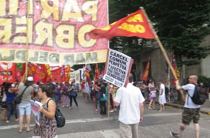Marcha de la Izquierda Etchecolatz (3)