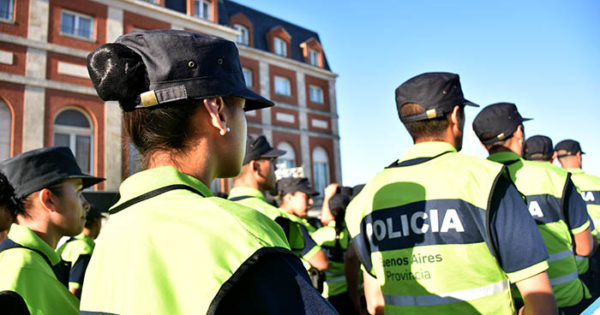 Vidal anunció que habrá 6500 policías más en la calle