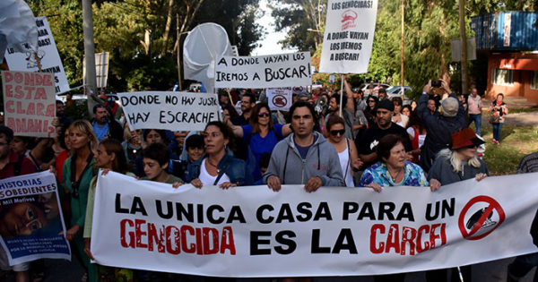Etchecolatz en Mar del Plata: “Queremos que vuelva a la cárcel”