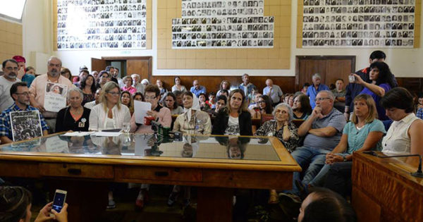 Etchecolatz en Mar del Plata: más repudio y críticas contra Macri