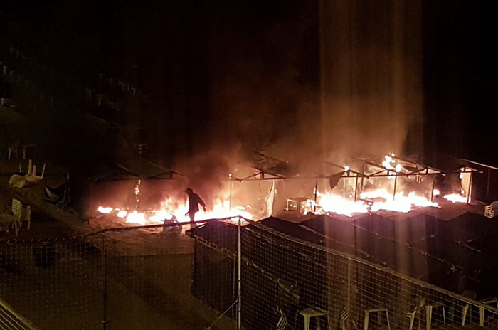 Incendio en 18 carpas del balneario Perla Norte