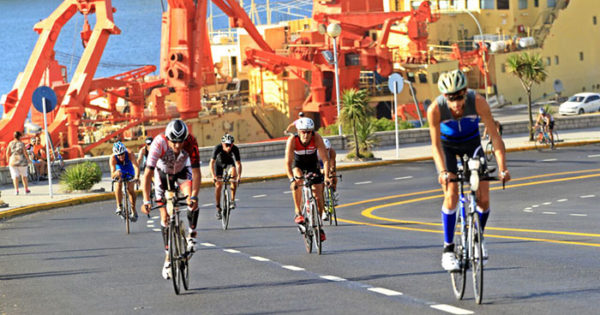 Se corre la 12° edición del Triatlón olímpico de Mar del Plata