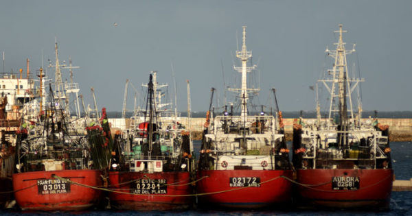 Flota pesquera: diputados oficialistas rechazan el decreto de “modernización” de Macri