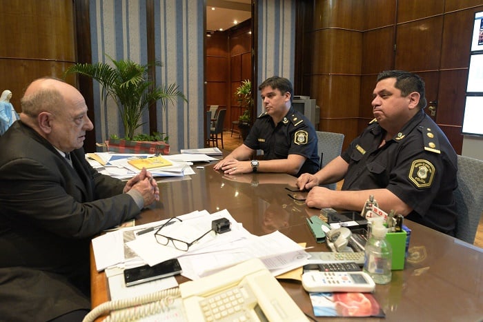 Policía rechazó coima de un ladrón para dejarlo ir: Arroyo lo felicitó