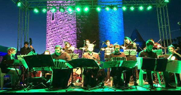 La Orquesta Típica Rayuela celebra su primer año en un concierto único