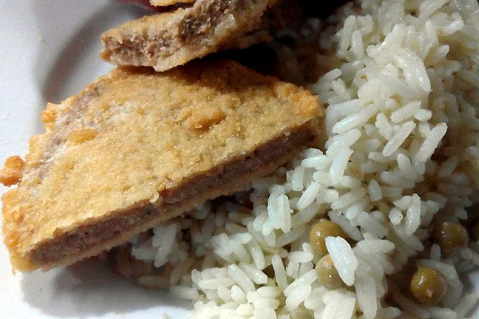 El menú en la EES 47: milanesas “incomibles” y arroz “sabor metal”