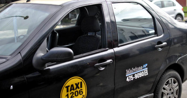 Taxis Islas Malvinas: para enfrentar la caída del trabajo, una aplicación
