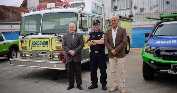 El cuartel de bomberos presentó nuevas unidades de emergencia