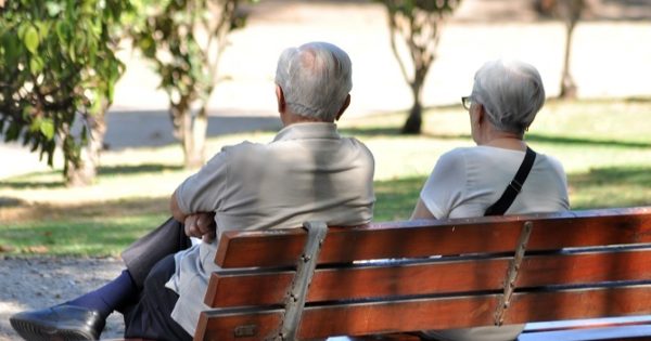 Una pareja de jubilados necesita al menos $17.000 para no ser pobres