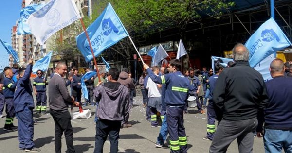 Trabajadores del Correo Argentino reclaman mejoras salariales
