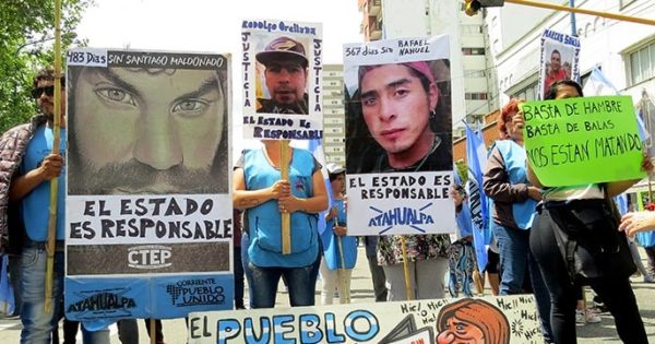 Protesta en el centro en “repudio a la política de represión”